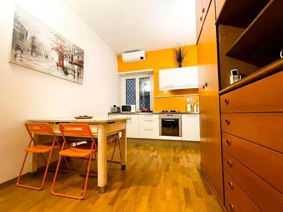 Milano City Life - Charming Central Apt Joie De Vivre Milan