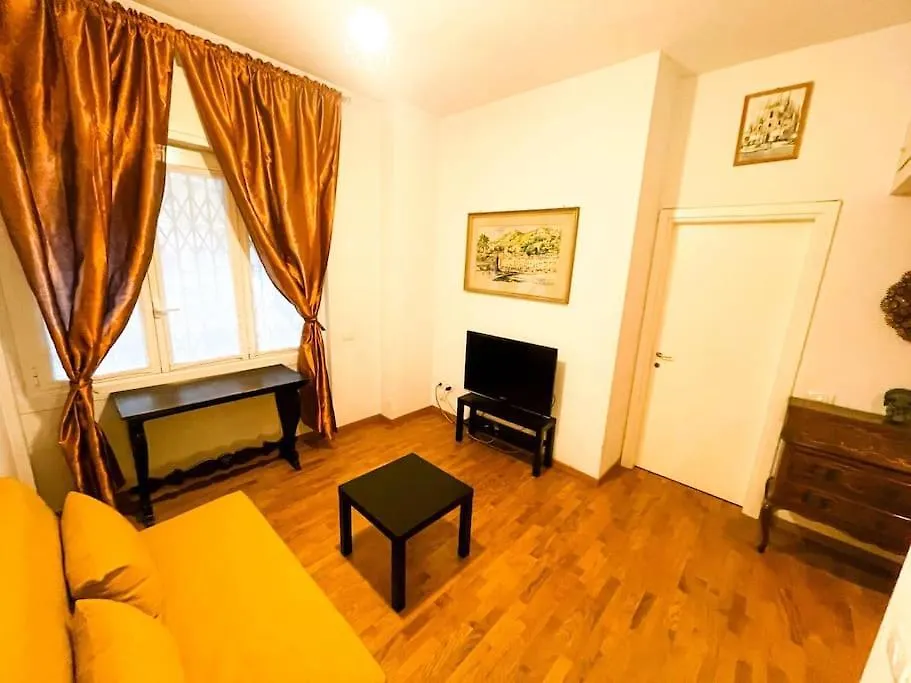 Milano City Life - Charming Central Apt Joie De Vivre Apartment