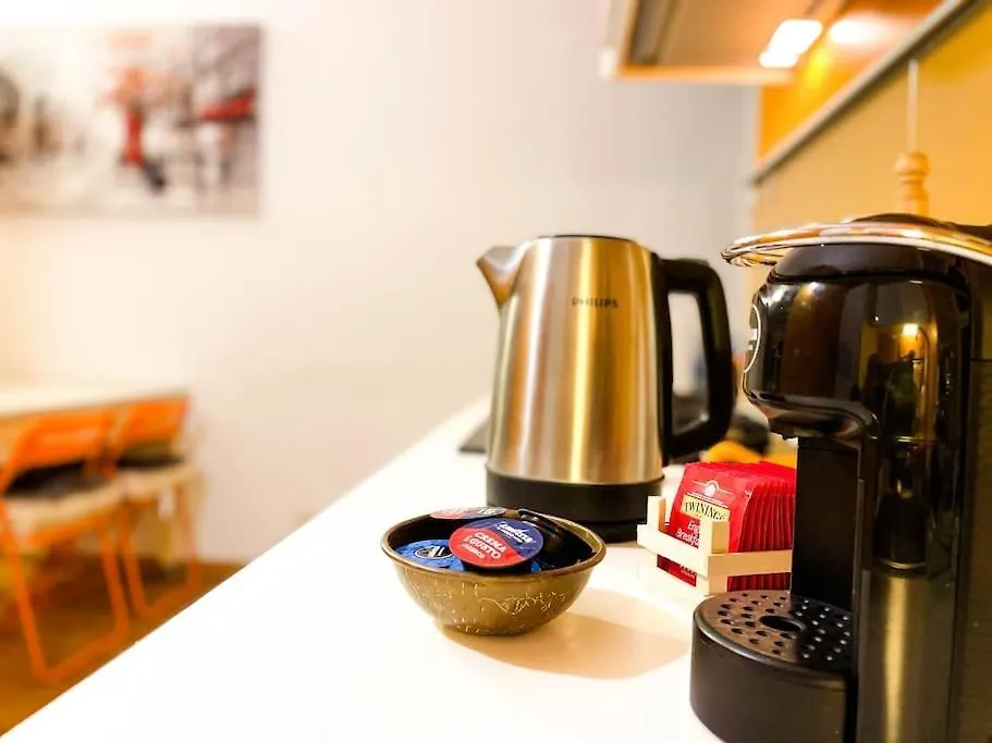 Milano City Life - Charming Central Apt Joie De Vivre 0*, Milan Italy