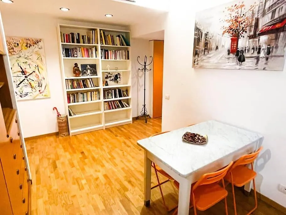 Apartment Milano City Life - Charming Central Apt Joie De Vivre Italy